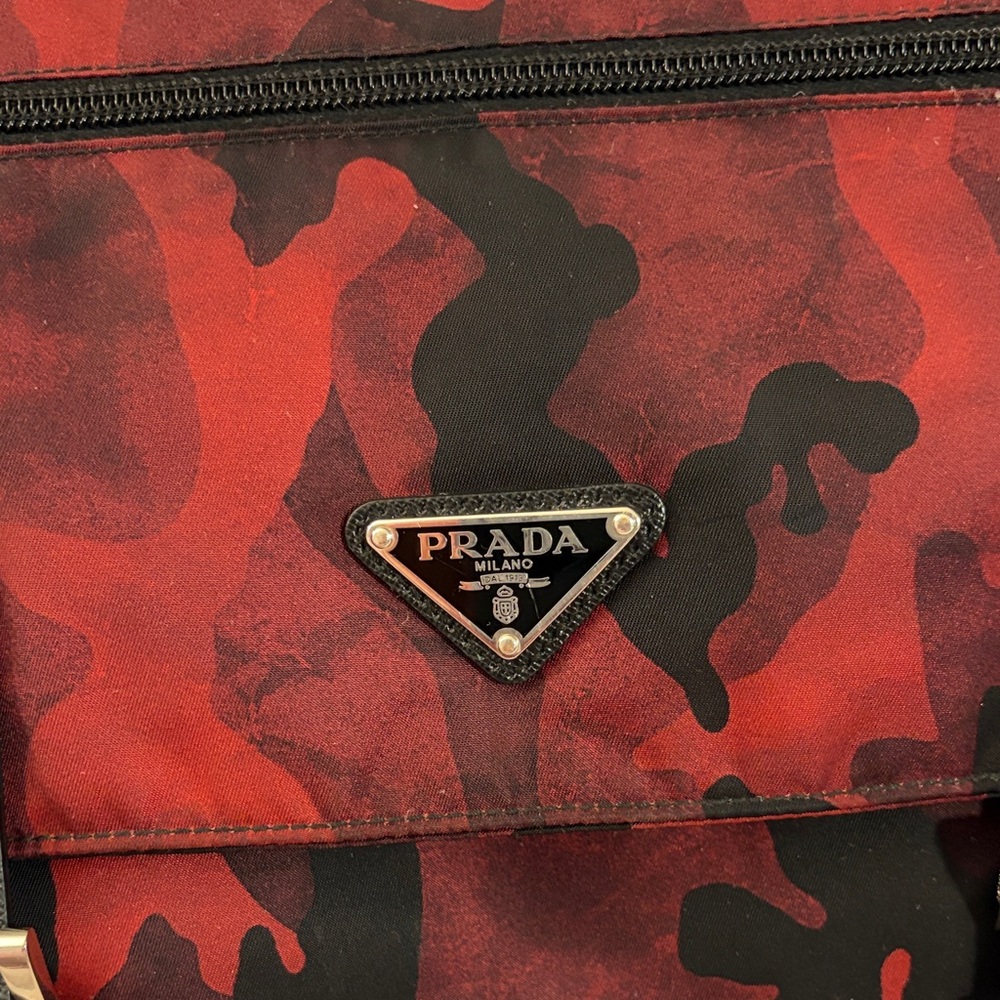 Prada Men's Camouflage Red and Black Messenger Bag - Picture 3 of 16